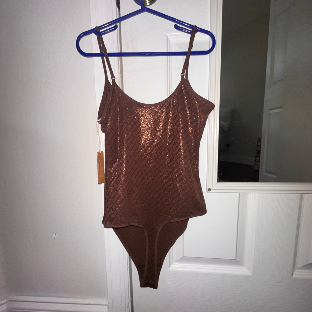 SKIMS LOGO MESH FOIL CAMI BODYSUIT